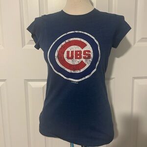 Cubs Women's Blue T-Shirt size medium